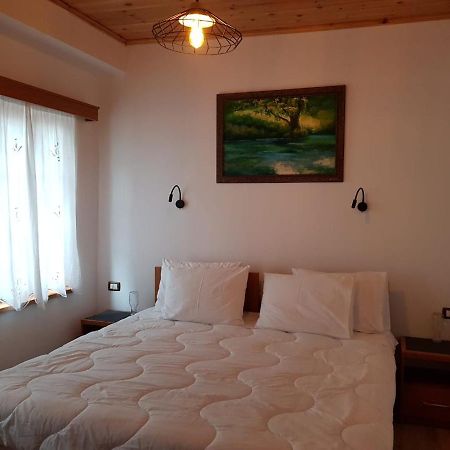 The Heart Of The Bazaar Guest House Gjirokastër Dış mekan fotoğraf