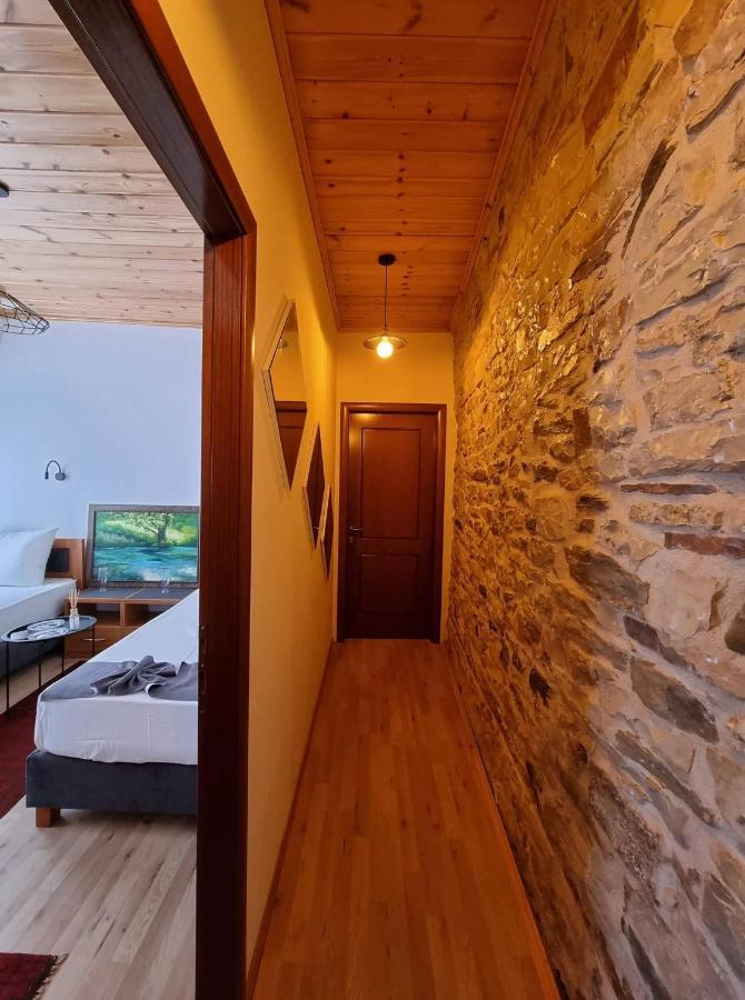 The Heart Of The Bazaar Guest House Gjirokastër Dış mekan fotoğraf