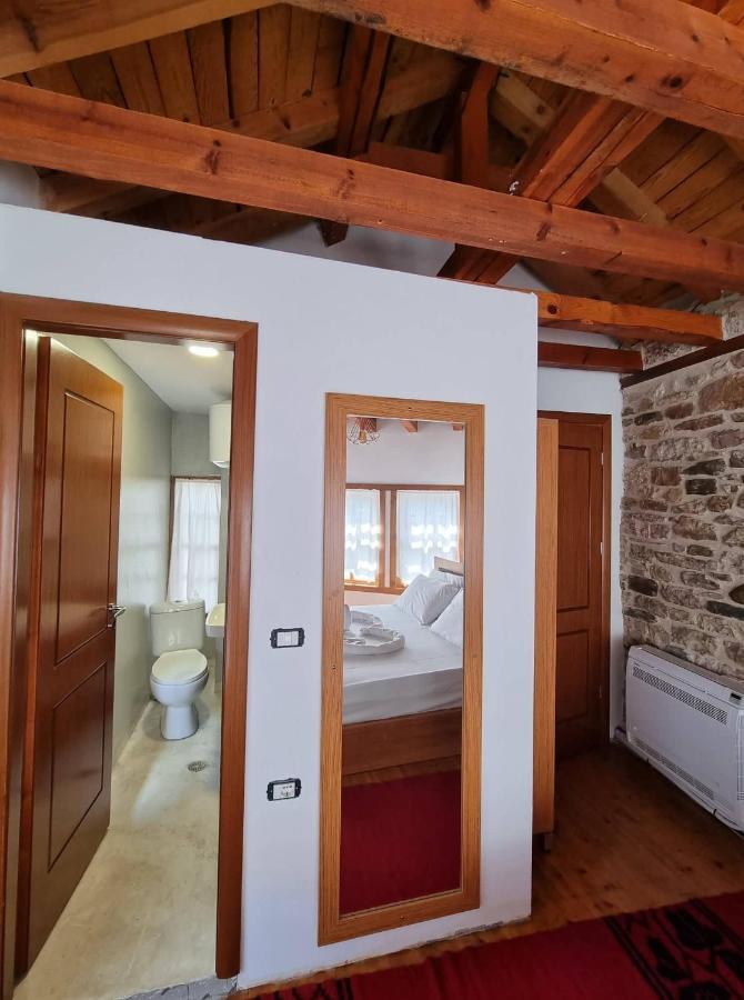 The Heart Of The Bazaar Guest House Gjirokastër Dış mekan fotoğraf